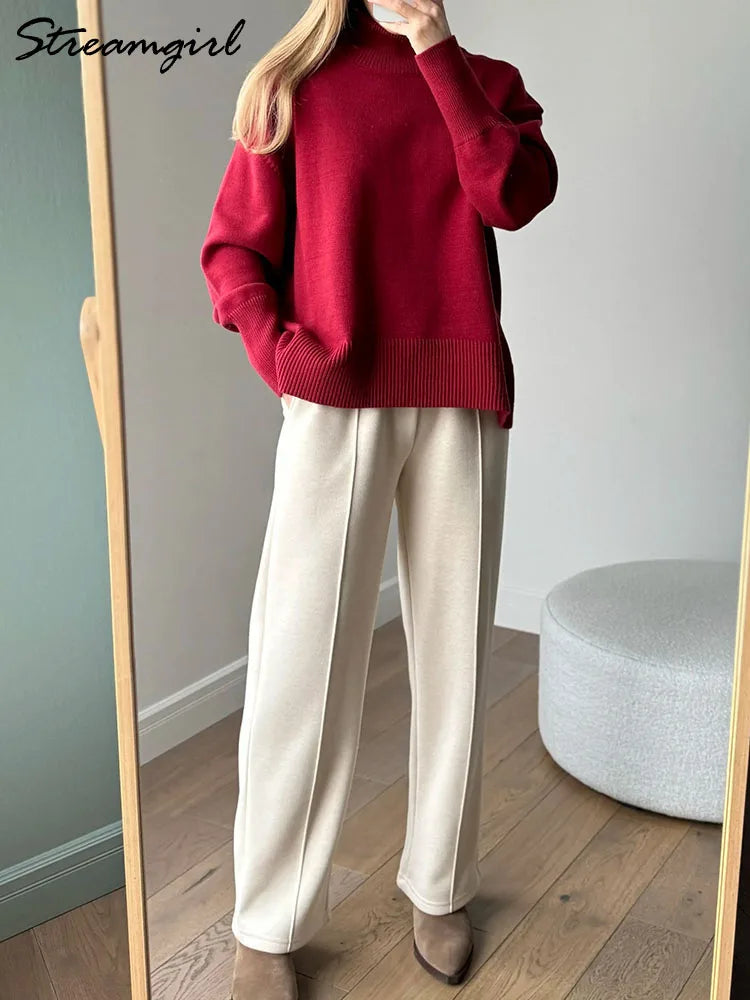 Ciepły oversize'owy sweter z golfem