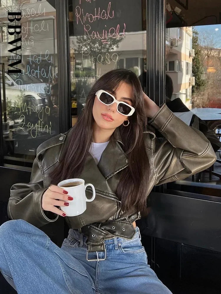 Skórzana kurtka bikerka z paskiem