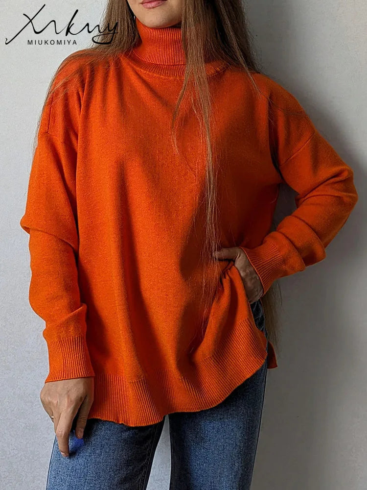 Damski sweter z golfem oversize