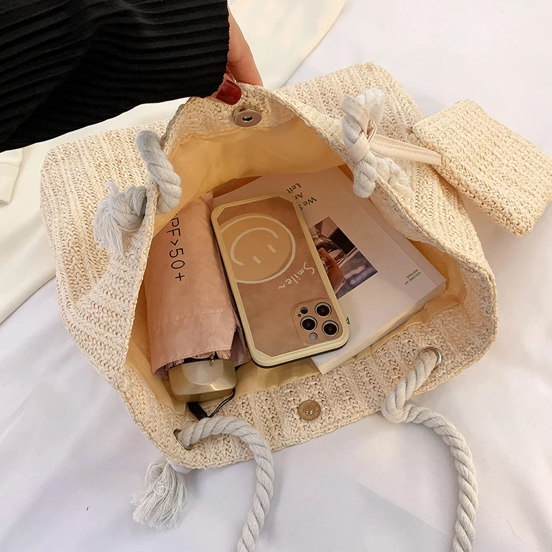 Damska torba plażowa ze słomy